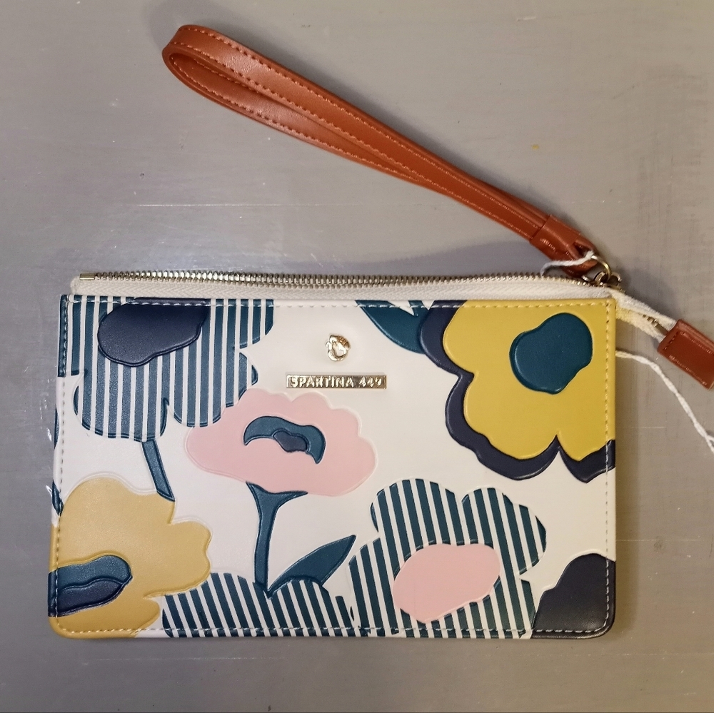 NEW Spartina 449 Tidalholm White Blue Floral Embossed Leather Wrislet Bag